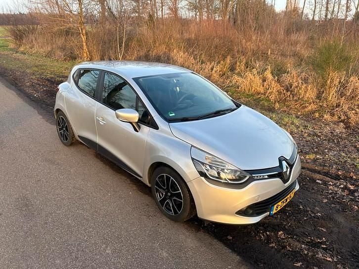 Occasion 2014 Renault Clio IV | € 4.500 (Eerlijke prijs) - Afbeelding 1/4