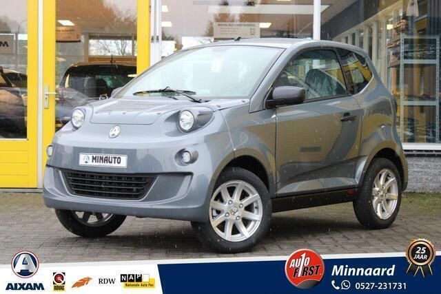 Grijs Nieuw 2025 Aixam Minauto Hatchback | € 12.686 - Afbeelding 1/4