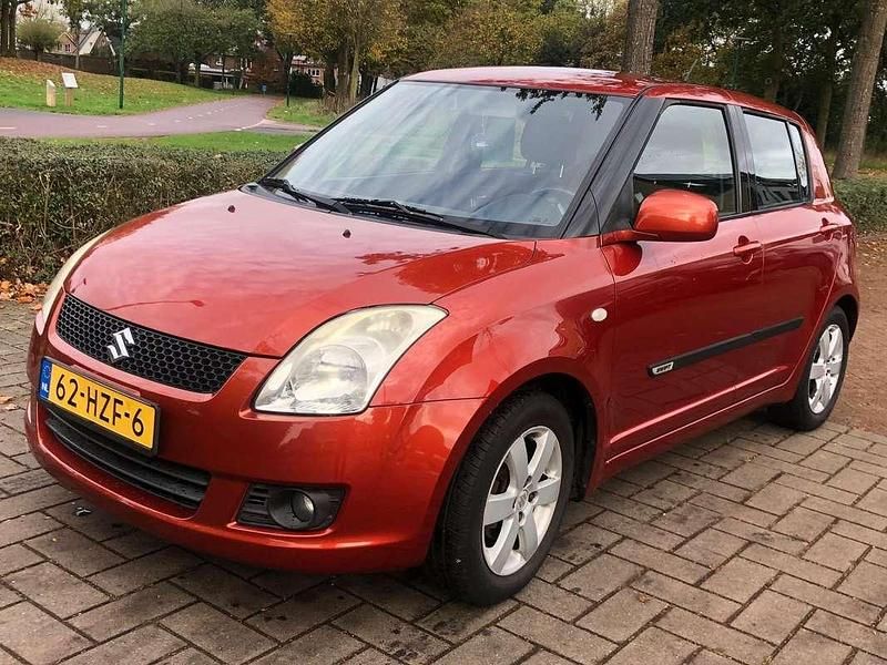 Gebruikt 2009 Suzuki Swift Hatchback | € 2.450 (Goede deal) - Afbeelding 1/4