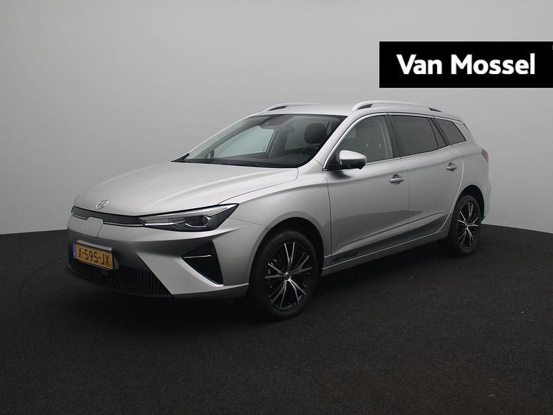 Grijs, metallic lak Gebruikt 2023 MG MG5 EV Long Range Luxury Stationwagen | € 29.950 (Iets duurder) - Afbeelding 1/3