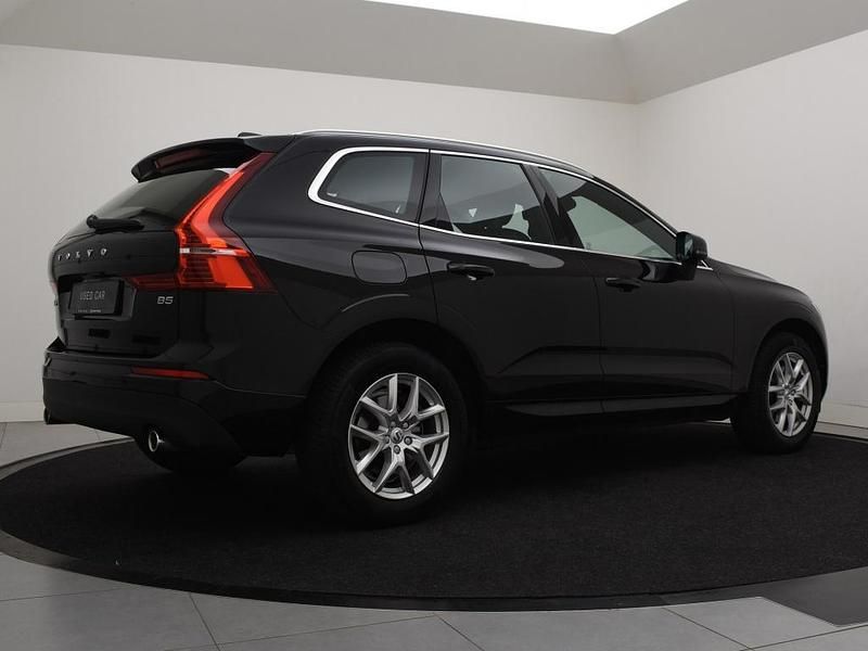 Occasion Volvo XC60 Momentum 252 PK (185 kW) 2020 Zwart SUV