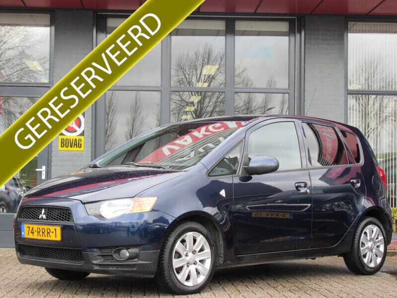 Blauw Gebruikt 2011 Mitsubishi Colt Edition Hatchback | € 3.750 (Eerlijke prijs) - Afbeelding 1/4