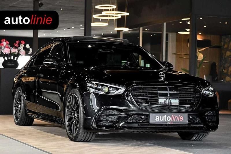 Zwart (metallic) Gebruikt 2023 Mercedes S450 AMG line Sedan | € 104.700 - Afbeelding 1/4