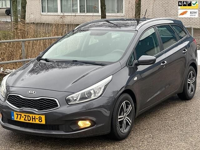Grijs Occasion 2012 Kia Ceed Sportswagon Stationwagen | € 5.790 (Goede deal) - Afbeelding 1/4