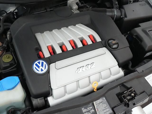 Occasion VW Golf IV R 241 PK (177 kW) 2003 Grijs Hatchback