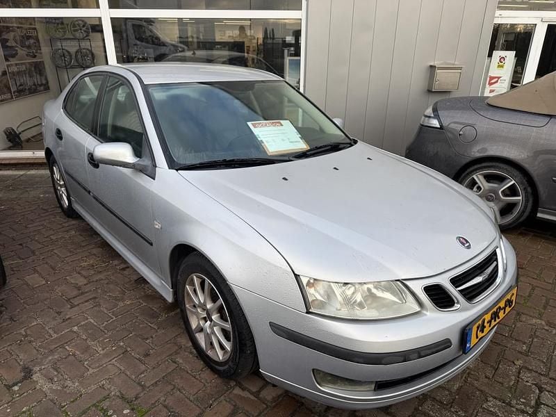Grijs Gebruikt 2004 Saab 9-3 Linear Sedan | € 1.950 (Super prijs) - Afbeelding 1/4