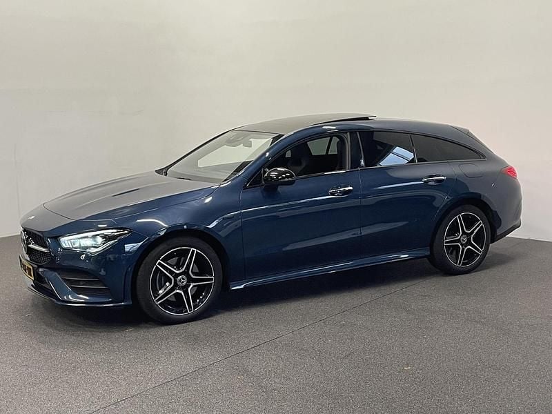 Occasion Mercedes CLA250e Shooting Brake Business 262 PK (192 kW) 2021 Blauw (metallic) Stationwagen