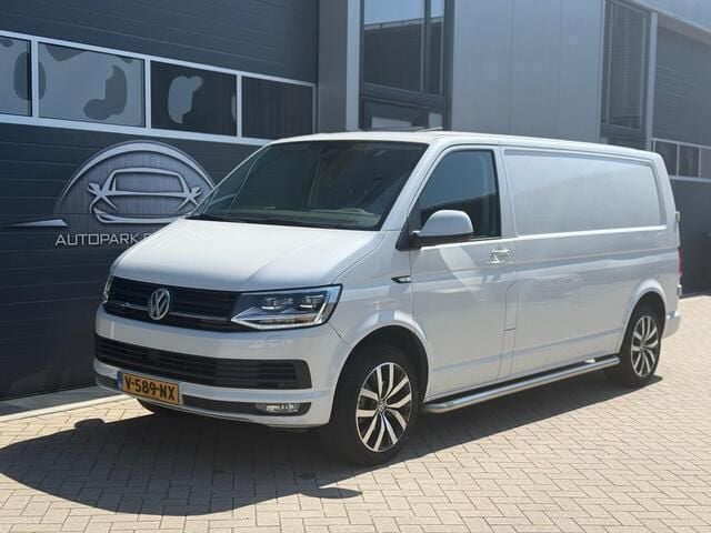 Wit Gebruikt 2018 VW T6 Highline Van | € 15.950 - Afbeelding 1/4