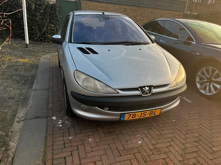 Occasion Peugeot 206 108 PK (79 kW) 2002