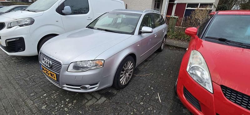 Zilver Occasion 2007 Audi A4 Stationwagen | € 2.495 (Goede deal) - Afbeelding 1/4