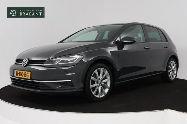 Grijs Gebruikt 2017 VW Golf VII Comfortline Hatchback | € 12.945 (Eerlijke prijs) - Afbeelding 1/4