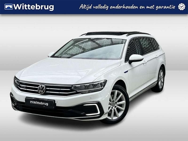 Wit Gebruikt 2021 VW Passat Business Stationwagen | € 25.750 (Eerlijke prijs) - Afbeelding 1/2