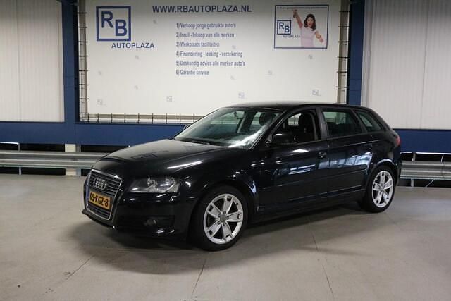 Zwart Occasion 2009 Audi A3 Sportback Ambition Hatchback | € 3.500 (Eerlijke prijs) - Afbeelding 1/4