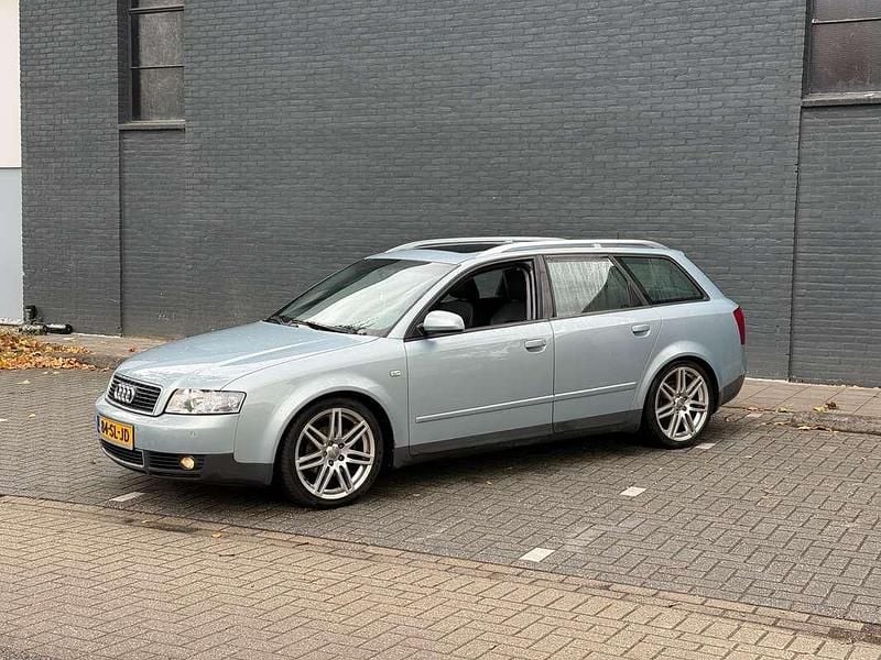 Gebruikt 2002 Audi A4 Stationwagen | € 2.650 (Iets duurder) - Afbeelding 1/4