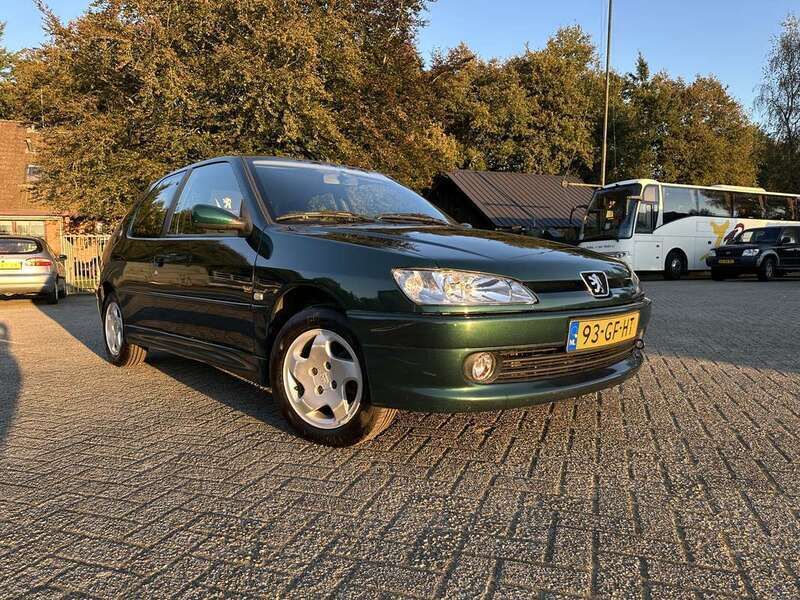 Groen Gebruikt 2000 Peugeot 306 Hatchback | € 1.550 - Afbeelding 1/4