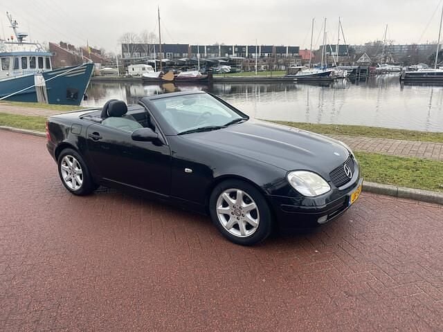 Zwart Occasion 1999 Mercedes SLK200 Cabriolet | € 3.950 (Eerlijke prijs) - Afbeelding 1/4