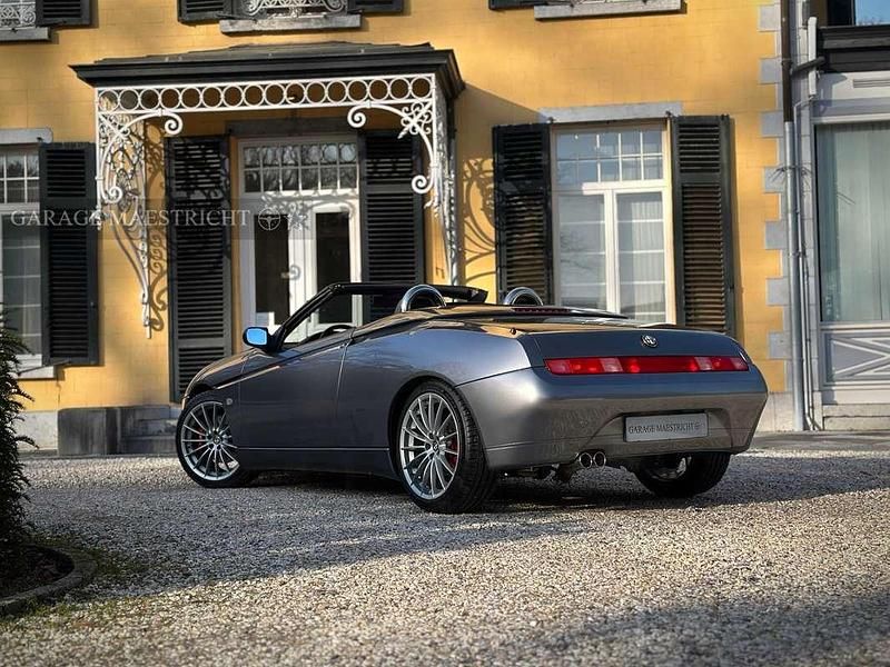 Occasion Alfa Romeo Spider 155 PK (114 kW) 1999 Grijs Cabriolet