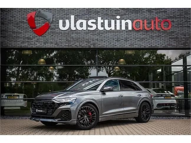 Gebruikt 2024 Audi Q8 Competition SUV | € 93.950 - Afbeelding 1/4