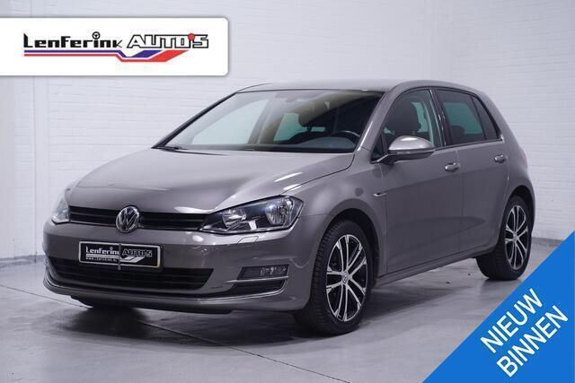Grijs Gebruikt 2015 VW Golf VII LOUNGE Hatchback | € 13.400 (Eerlijke prijs) - Afbeelding 1/4