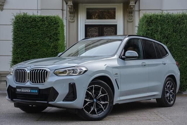 Grijs Gebruikt 2022 BMW X3 M Sport SUV | € 53.940 (Eerlijke prijs) - Afbeelding 1/4