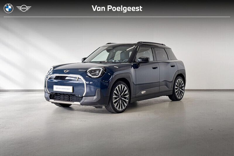 Blauw Gebruikt 2024 Mini Cooper Hatchback | € 41.895 - Afbeelding 1/4