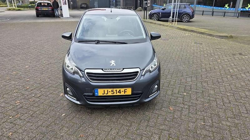 Gebruikt 2016 Peugeot 108 Sedan | € 3.995 - Afbeelding 1/4