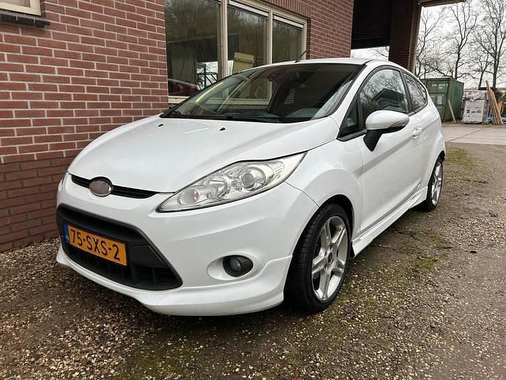 Occasion Ford Fiesta Metall 135 PK (99 kW) 2012 Wit Hatchback