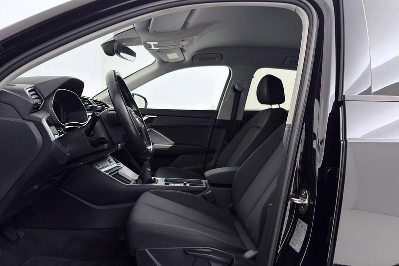 Occasion Audi Q3 Basis 150 PK (110 kW) 2022 Zwart SUV