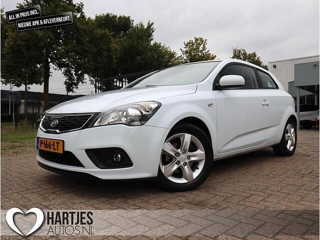 Wit Gebruikt 2012 Kia ProCeed Hatchback | € 5.950 (Eerlijke prijs) - Afbeelding 1/4