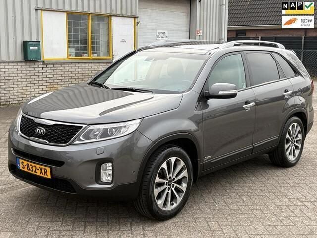 Grijs Gebruikt 2014 Kia Sorento 2 SUV | € 13.995 (Eerlijke prijs) - Afbeelding 1/4