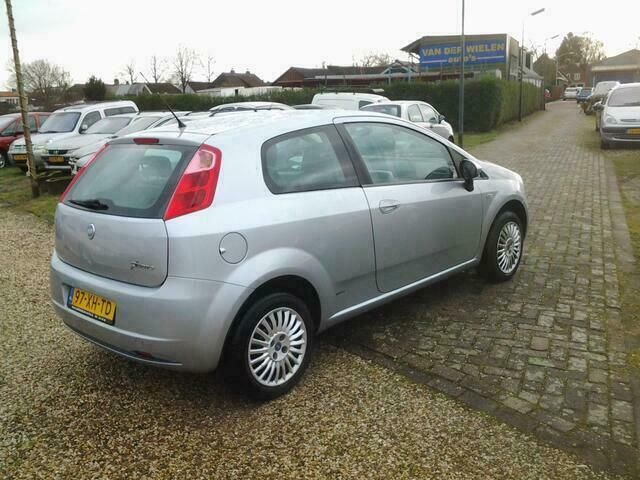 Occasion Fiat Grande Punto Dynamic 78 PK (57 kW) 2007 Grijs Hatchback