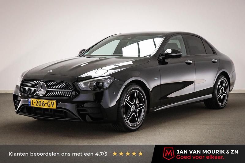 Zwart Occasion 2021 Mercedes E300 Business Sedan | € 40.695 (Super prijs) - Afbeelding 1/4