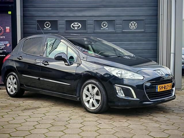 Zwart Occasion 2011 Peugeot 308 Hatchback | € 4.195 (Eerlijke prijs) - Afbeelding 1/4