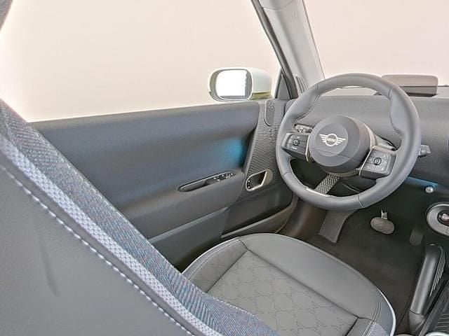 Occasion Mini Cooper Classic 135 kW (184 PK) 2025 Geel Hatchback