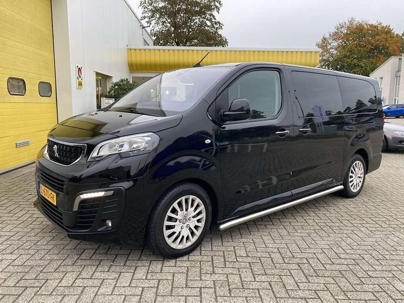 Zwart Gebruikt 2020 Peugeot Traveller Van | € 30.950 - Afbeelding 1/4