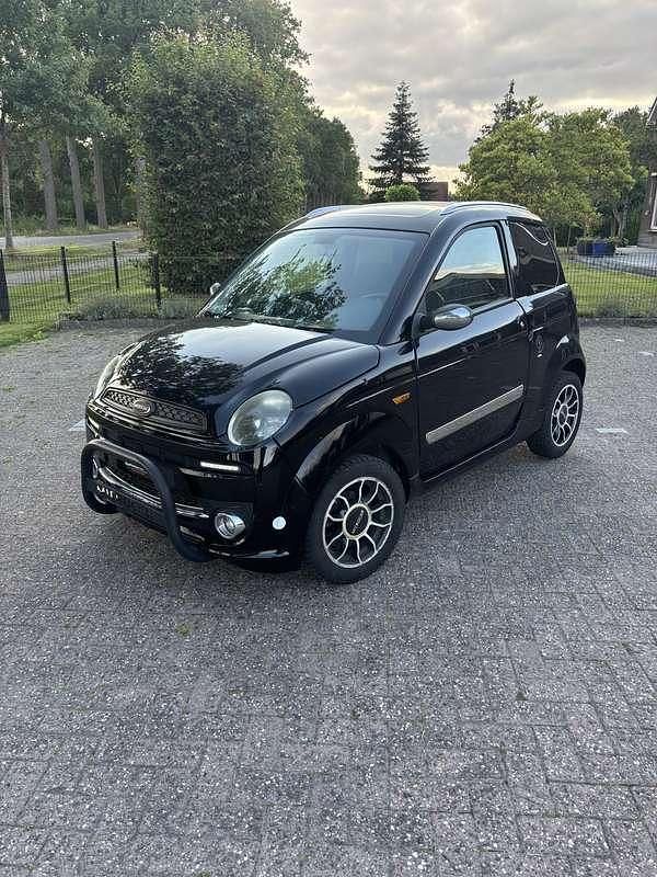 Zwart Gebruikt 2018 Microcar M.Go Hatchback | € 8.000 (Eerlijke prijs) - Afbeelding 1/4