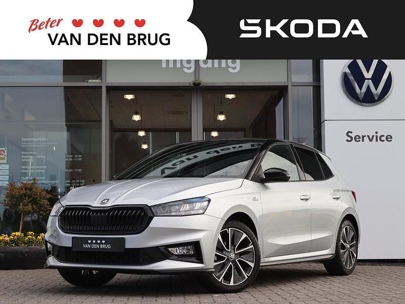 Zilver, metallic lak Gebruikt 2023 Skoda Fabia Monte Carlo Hatchback | € 22.450 (Iets duurder) - Afbeelding 1/4