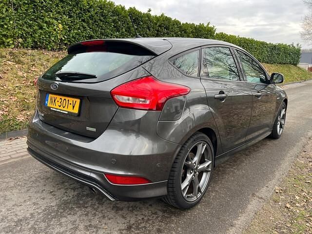 Occasion Ford Focus ST-Line 150 PK (110 kW) 2017 Grijs Hatchback