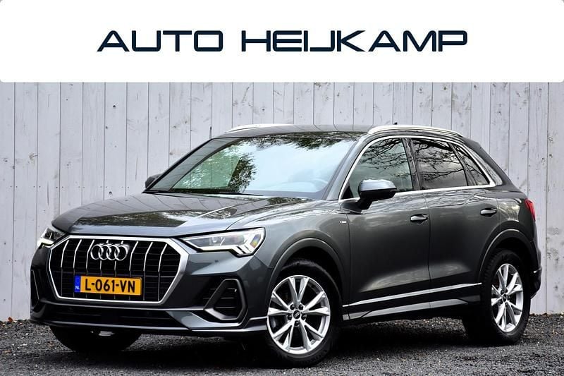 Grijs Occasion 2021 Audi Q3 SUV | € 29.950 (Goede deal) - Afbeelding 1/4
