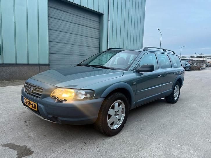 Gebruikt 2001 Volvo V70 Stationwagen | € 1.950 (Goede deal) - Afbeelding 1/4