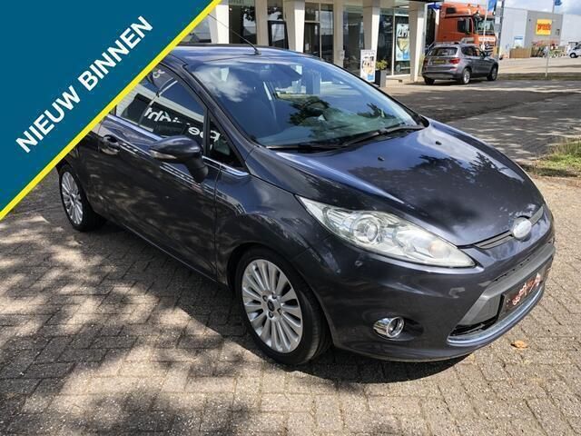 Grijs Gebruikt 2009 Ford Fiesta Titanium Hatchback | € 4.599 (Eerlijke prijs) - Afbeelding 1/4