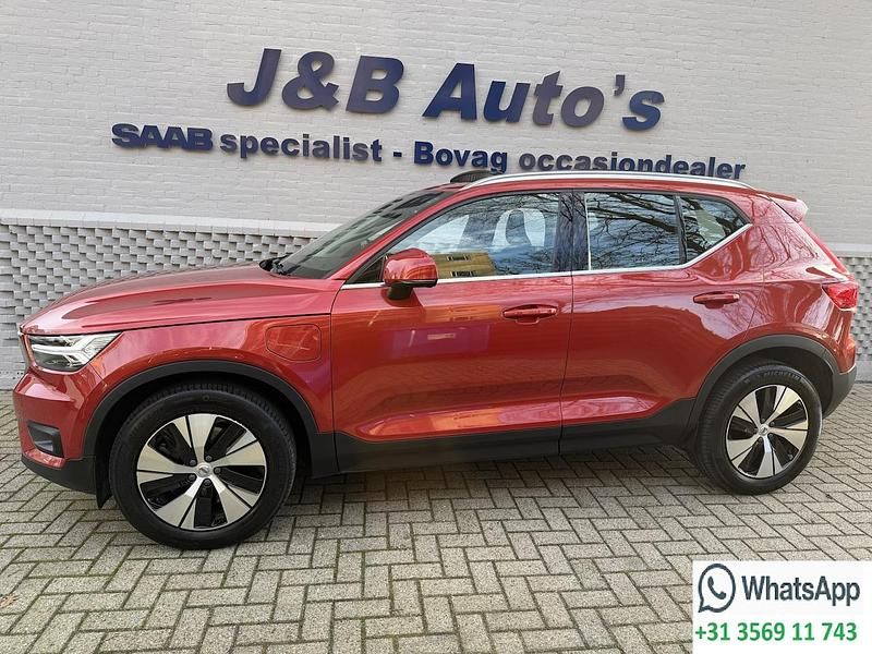 Rood Occasion 2020 Volvo XC40 Business Edition SUV | € 26.950 (Goede deal) - Afbeelding 1/4