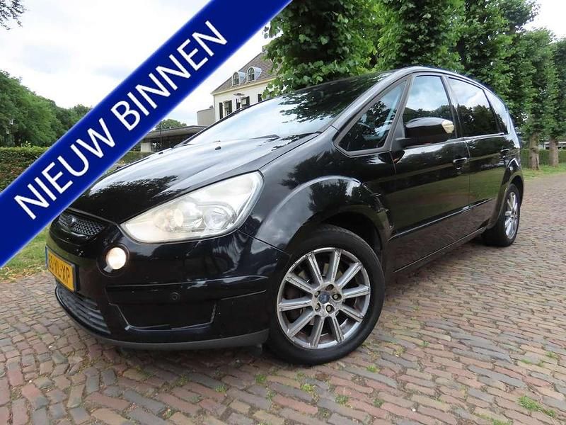 Zwart Gebruikt 2007 Ford S-MAX S MPV | € 2.950 (Eerlijke prijs) - Afbeelding 1/4