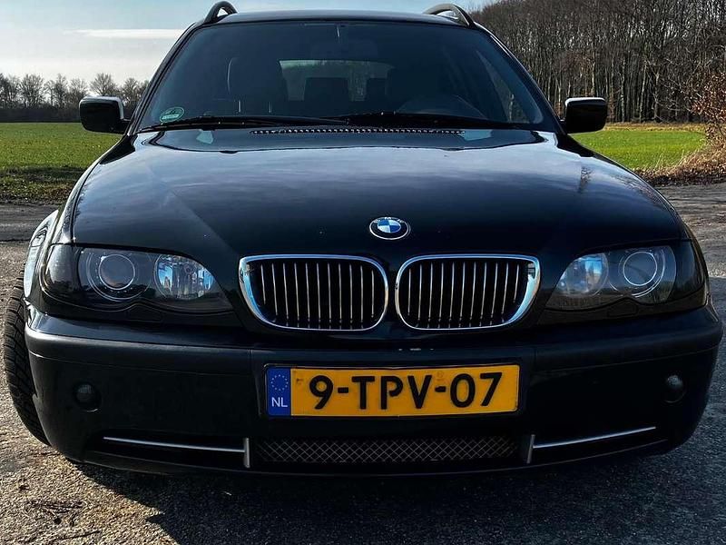 Occasion BMW 330 Executive 231 PK (169 kW) 2001 Zwart Stationwagen
