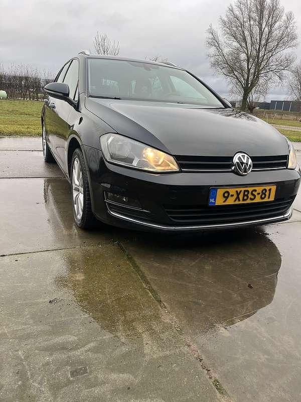 Zwart Occasion 2014 VW Golf VII Edition Stationwagen | € 9.250 (Duur) - Afbeelding 1/4