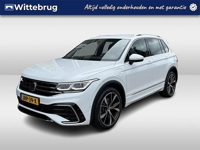 Wit Gebruikt 2021 VW Tiguan R-line SUV | € 31.950 (Eerlijke prijs) - Afbeelding 1/2