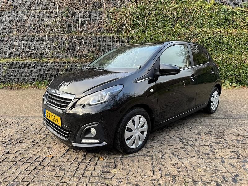 Zwart Gebruikt 2019 Peugeot 108 Active Hatchback | € 6.999 (Goede deal) - Afbeelding 1/4