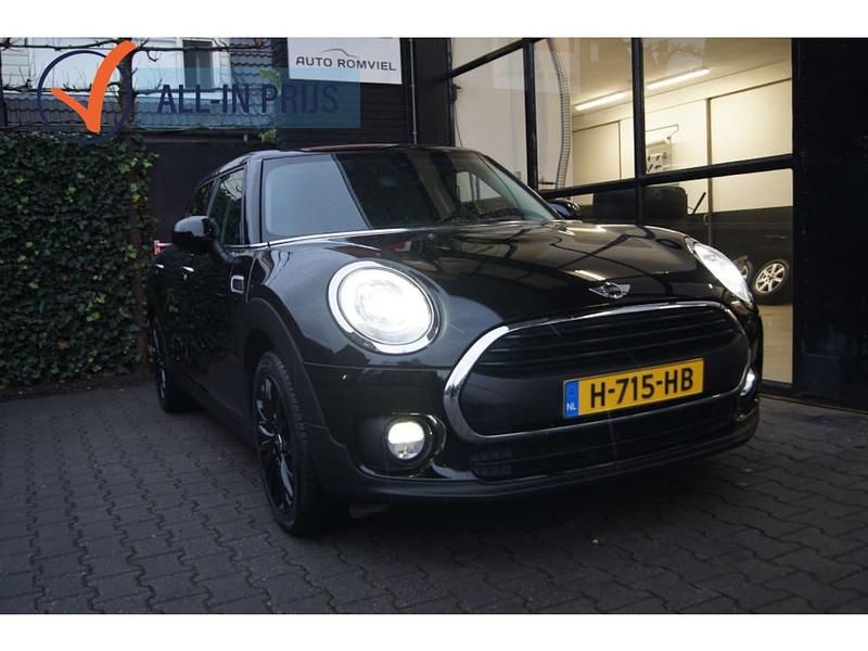 Occasion Mini One Clubman Chili 2017 Zwart (metallic) Stationwagen