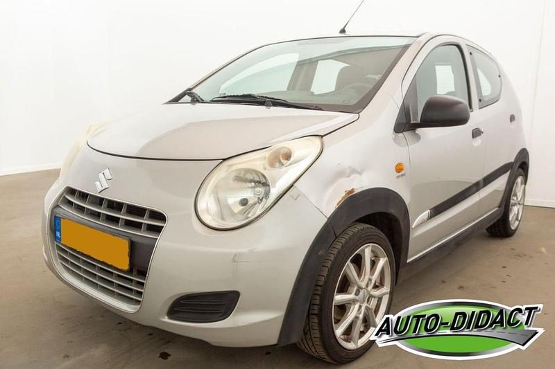 Zilver Occasion 2010 Suzuki Alto Comfort+ Hatchback | € 1.450 (Goede deal) - Afbeelding 1/4