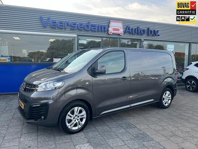 Grijs Gebruikt 2021 Opel Vivaro-e Combi Edition Van | € 17.490 - Afbeelding 1/4